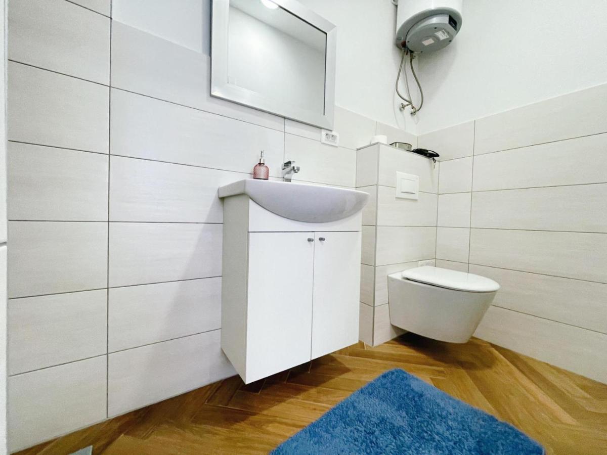 Apartment Candy Pula Exterior photo