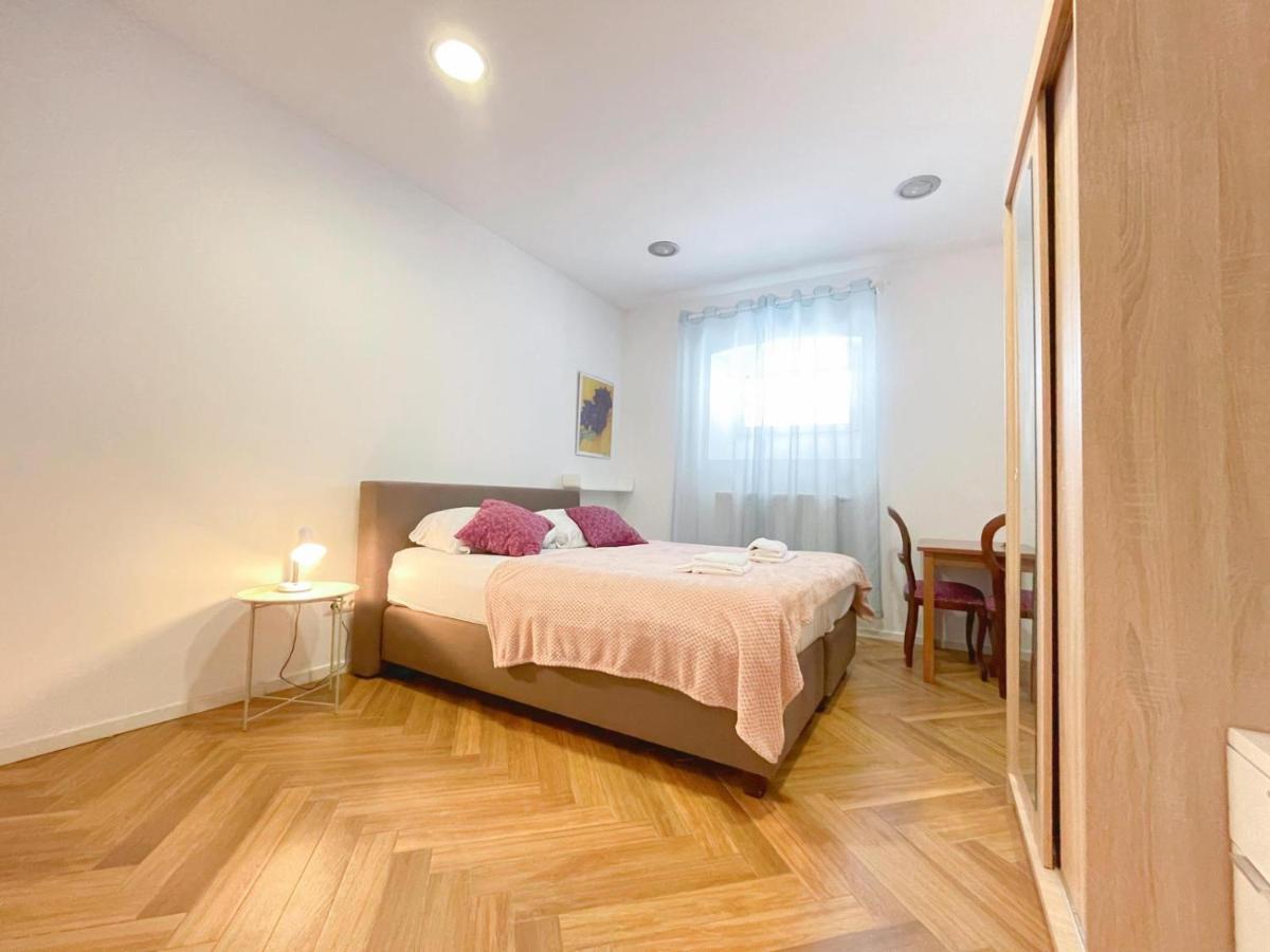 Apartment Candy Pula Exterior photo