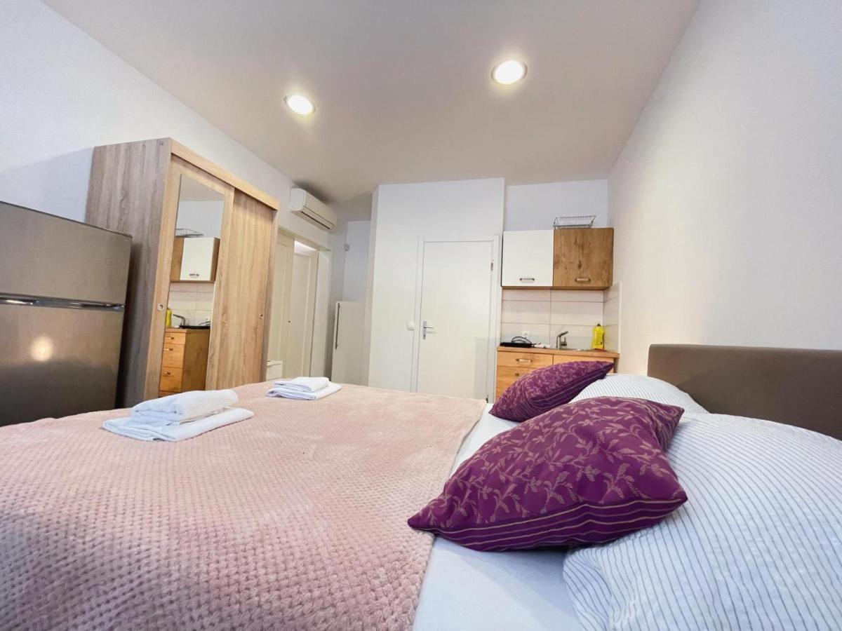 Apartment Candy Pula Exterior photo